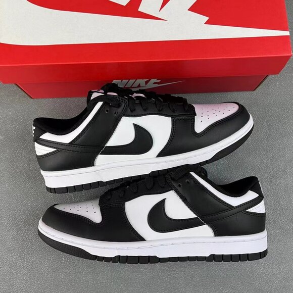 Nike low dunk shoes - Picture 1 of 5